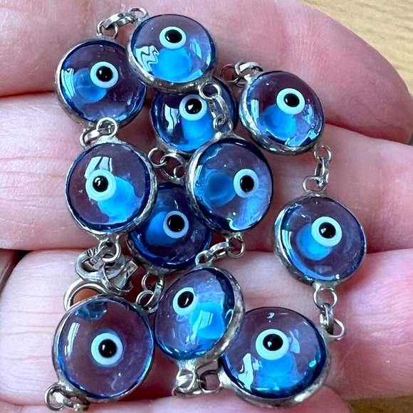 VINTAGE STERLING SILVER BLUE EVIL EYE PROTECTION BRACELET SOLID MADE BEAUTIFUL - Picture 2 of 16